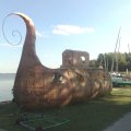 Vikinški brod na obali Palićkog jezera